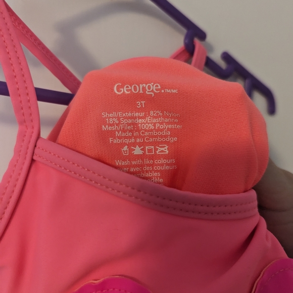 ✨3/$15 George 3T Swimsuit - Picture 3 of 3